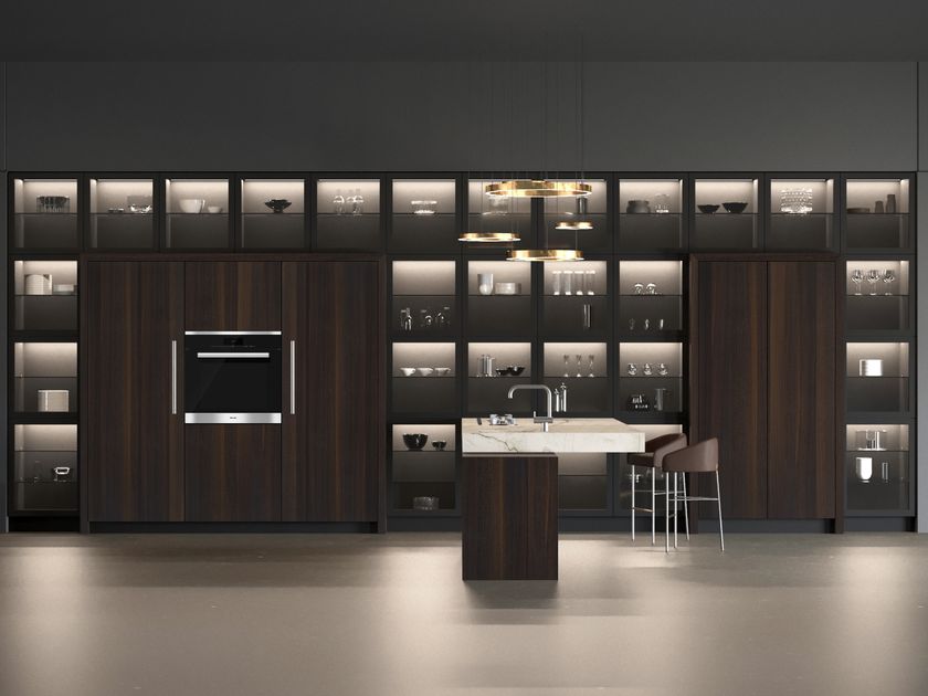 BT45
BT45 G+
Wooden kitchen with peninsula