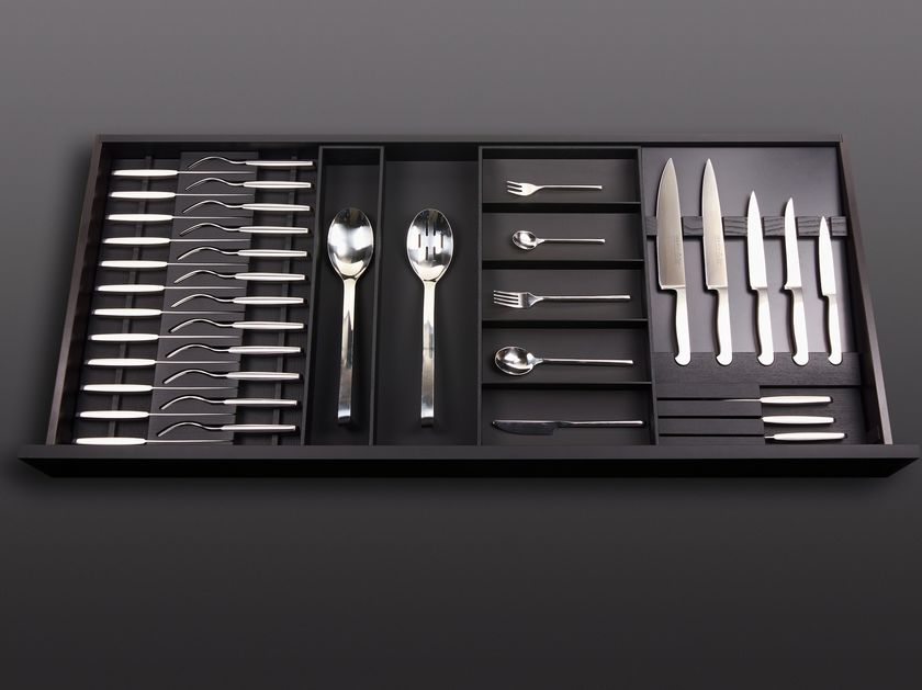 BT45
BT45 STEAK EXPERIENCE
Wooden drawer divider with steel cutlery set