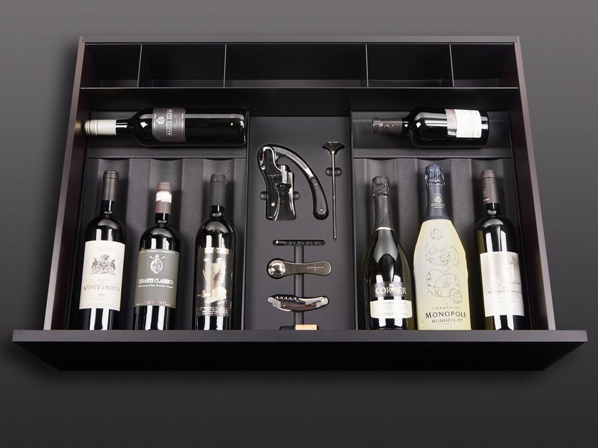 BT45
BT45 WINE EXPERIENCE
Divider for wooden drawers with corkscrew set
