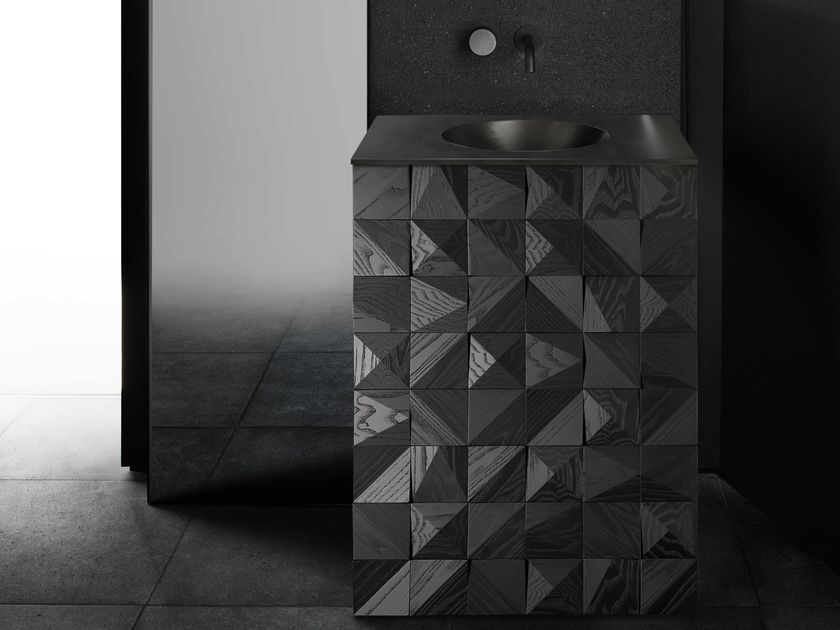 BT45
QUBIX VANITY
Floor-standing single wooden vanity unit