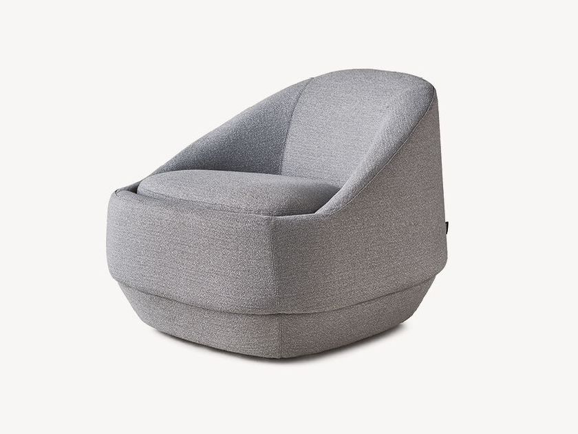 Busnelli
ECLIPSE
Fabric armchair