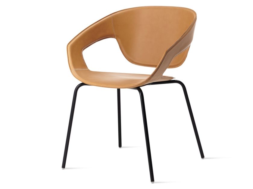 Casamania & Horm
VAD IMPILABILE CUOIETTO
Tanned leather chair with armrests