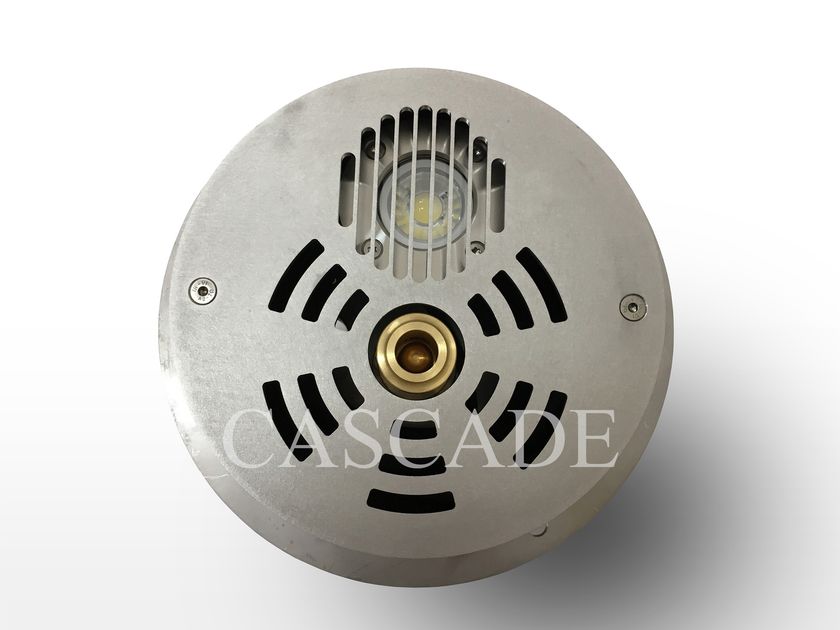 CASCADE
BOX 230
Stainless steel Floor fountain