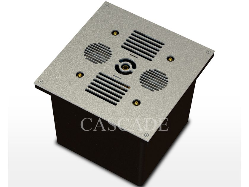 CASCADE
BOX 400
Stainless steel Floor fountain