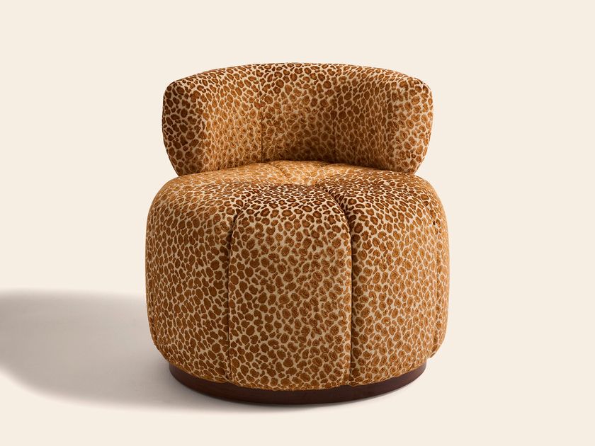 Clovi Paris
GAINSBOURG LÉOPARD COGNAC
Fabric easy chair with armrests
