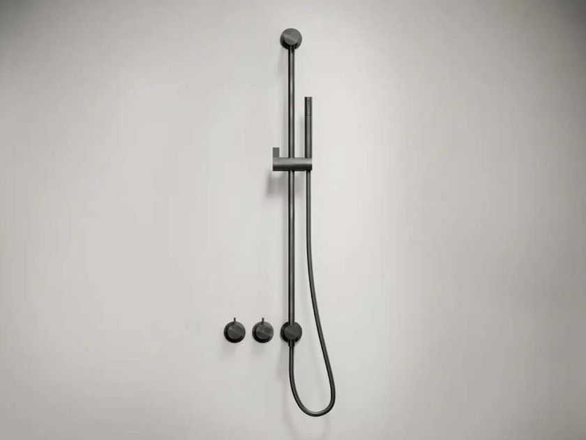 COCOON
PB SET23THERM SLIDE
Thermostatic stainless steel shower panel with hand shower