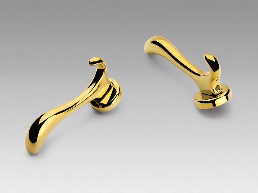 Colombo Design
GOLF AR 17
Wall-mounted brass coat rack