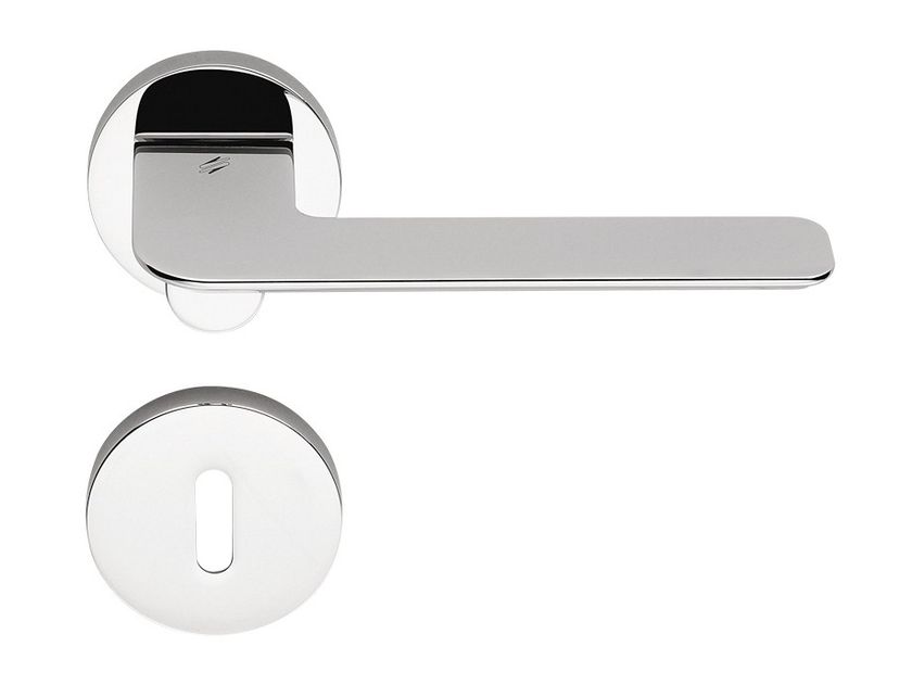 Colombo Design
SLIM FF 11 R-RY
Cromall® door handle on rose with lock