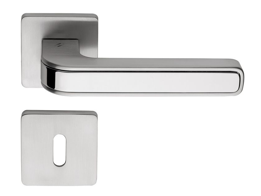Colombo Design
TECNO MO 11 R-RY
Cromall® door handle on rose with lock