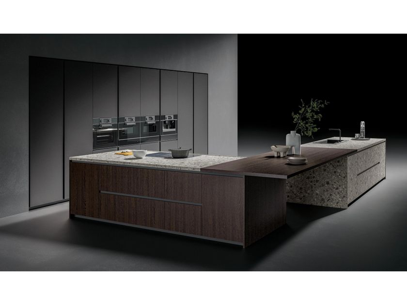 Comprex
CX 15 COMP. 1
Fitted kitchen with island