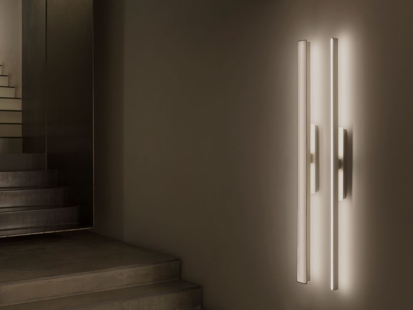 Contardi
FLY
LED metal wall lamp