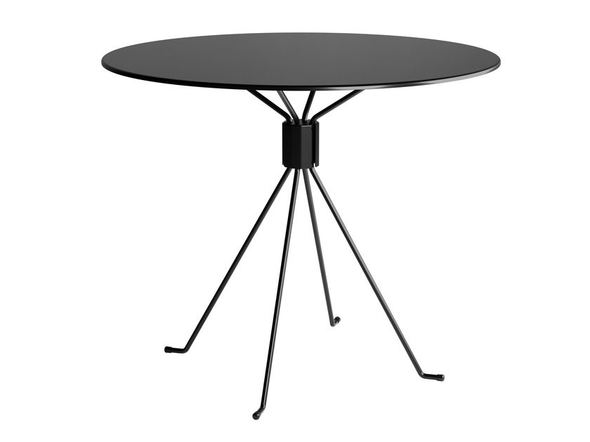 COOLS Collection
CAPRI BOND
Round steel garden table