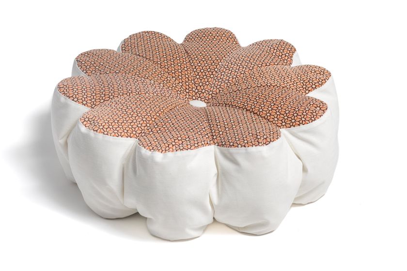 COZIP
HAPPY FLOWER
Fabric garden pouf