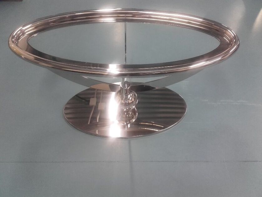 Crestani 2000
GIRAMONDO
Custom glass and steel coffee table