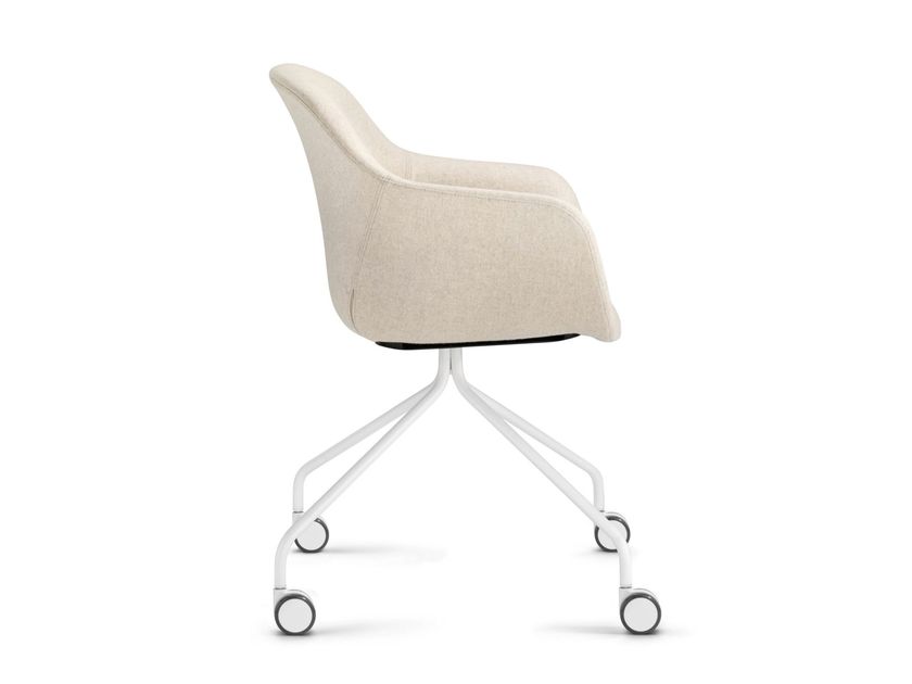 Dauphin
FIORE CLUB
Swivel fabric chair with castors