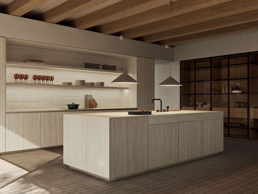 DelTongo
CO.02
Linear Kitchen with Travertine Island and Glass Display System