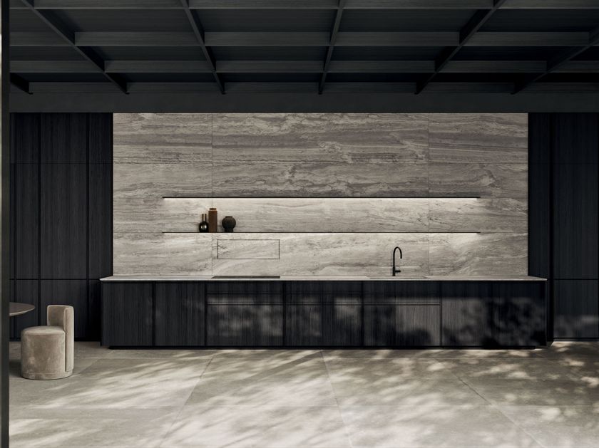 DelTongo
CO.04
Linear Kitchen with Travertine Backsplash System