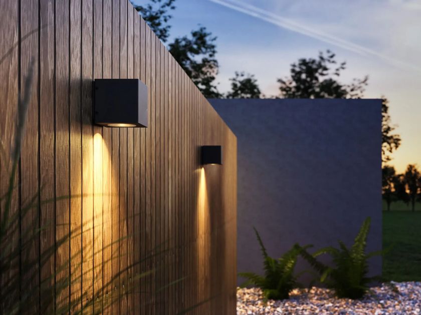 Dexter Lighting
CUBE
LED aluminium outdoor wall lamp
