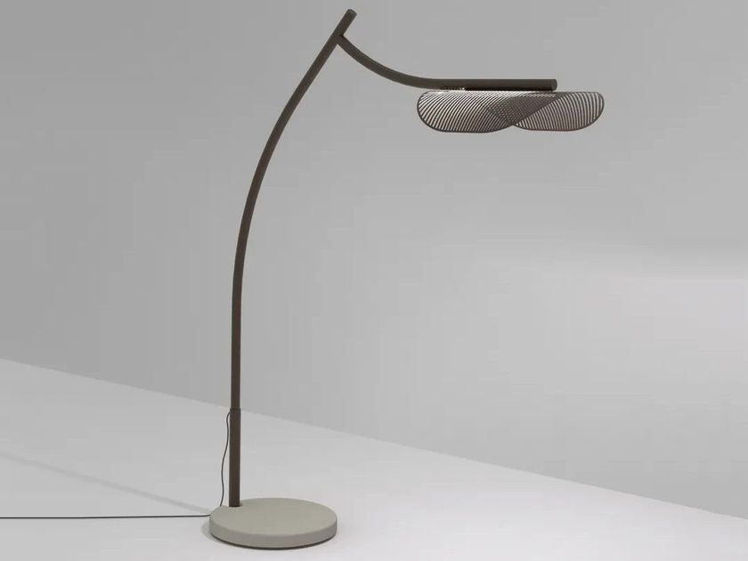 Dexter Lighting
VALENCIA
LED floor lamp