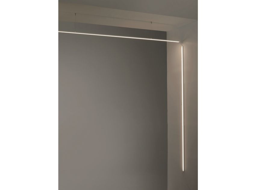 EGOLUCE
MULTI LANCIA SYSTEM
LED lighting system in aluminum and polycarbonate
