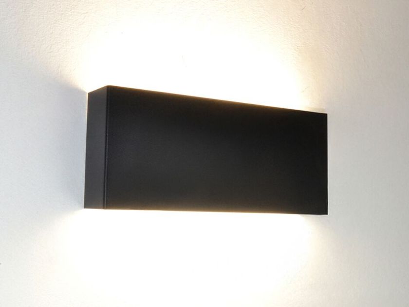 EGOLUCE
RIGEL
LED wall lamp in aluminium and steel