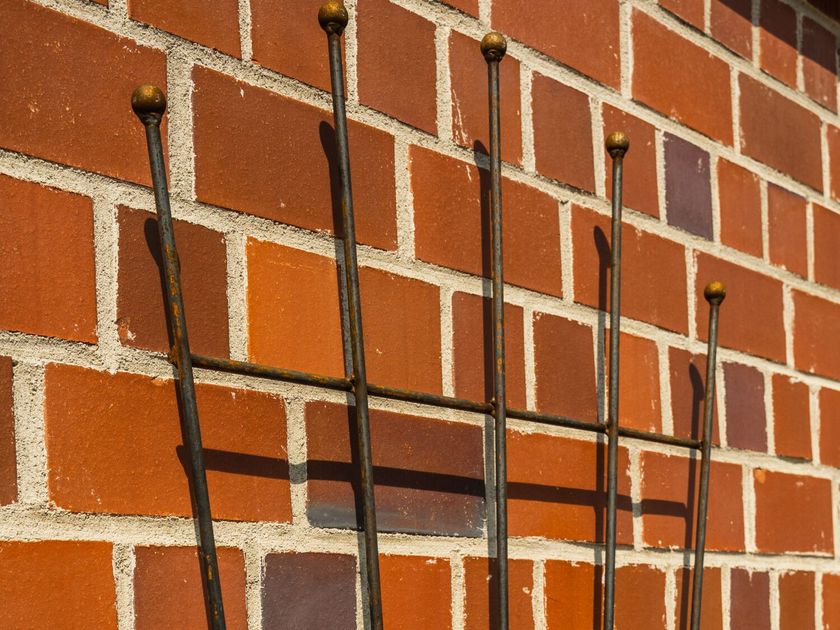 ELEO
BRINDISI
Wrought iron vertical gardening trellis