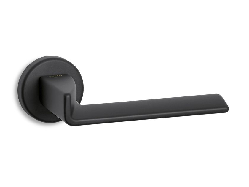 Ento
EDGE
Brass door handle