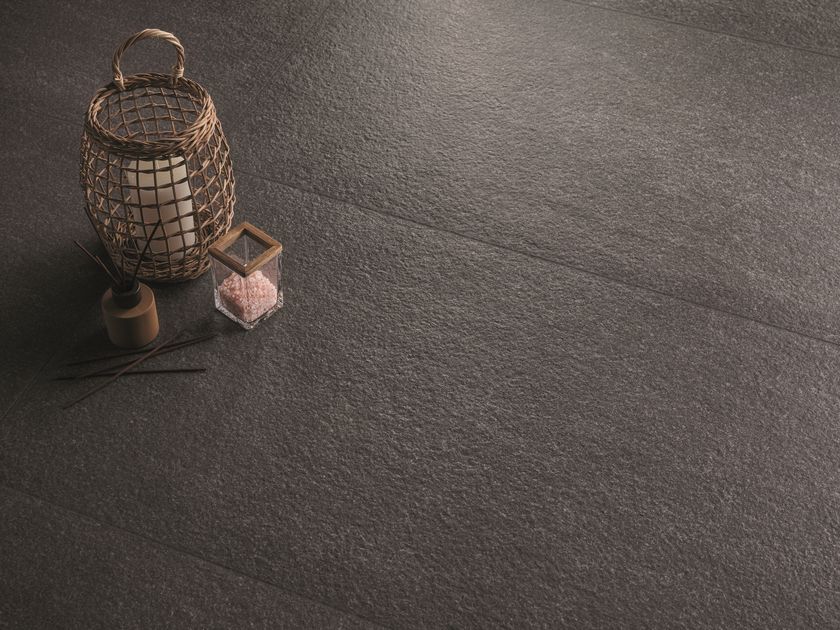 Ergon
ELEGANCE PRO ANTHRACITE
Porcelain stoneware wall/floor tiles with stone effect