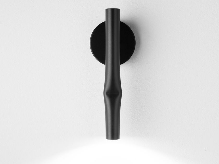 Estiluz
FLOW
LED metal wall lamp