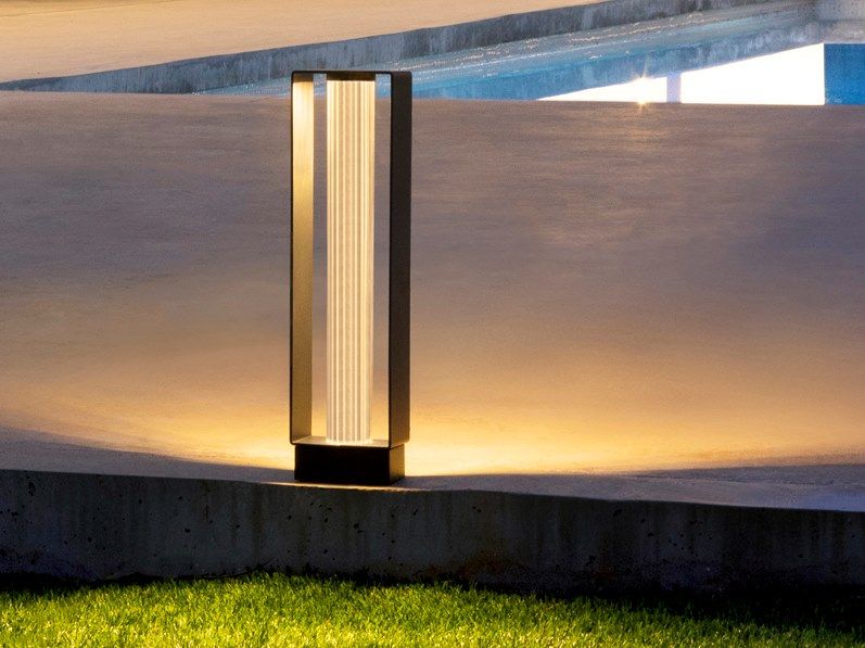 Estiluz
FRAME
LED outdoor metal steplight