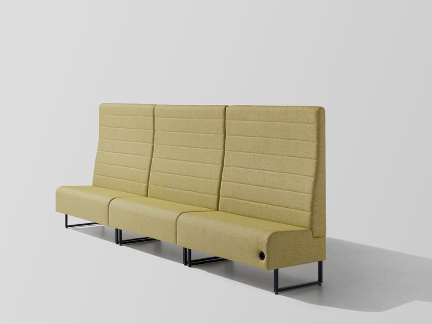 Et al.
SPACE+ 1401A
Fabric linear module with high backrest