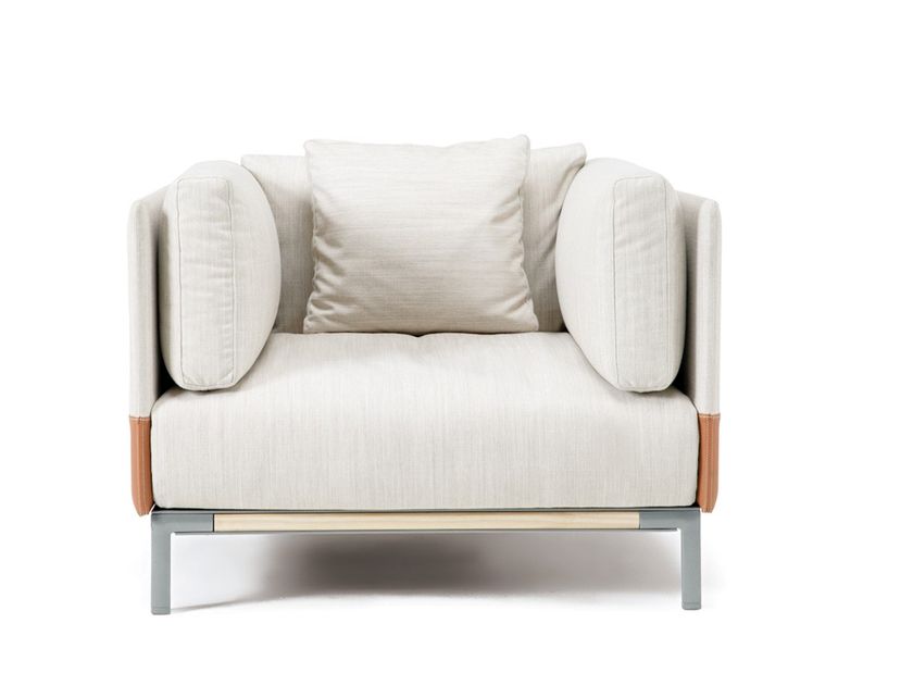 Ethimo
BAIA
Fabric garden armchair with armrests
