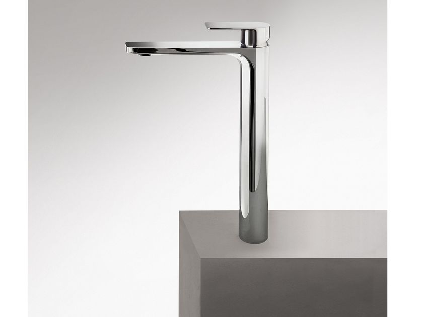 Fantini Rubinetti
MYO - V606WF
Single handle washbasin mixer