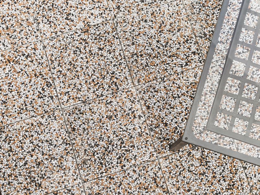 FAVARO1
MARBLE DUST AND GRAVEL
Marble grit outdoor floor tiles
