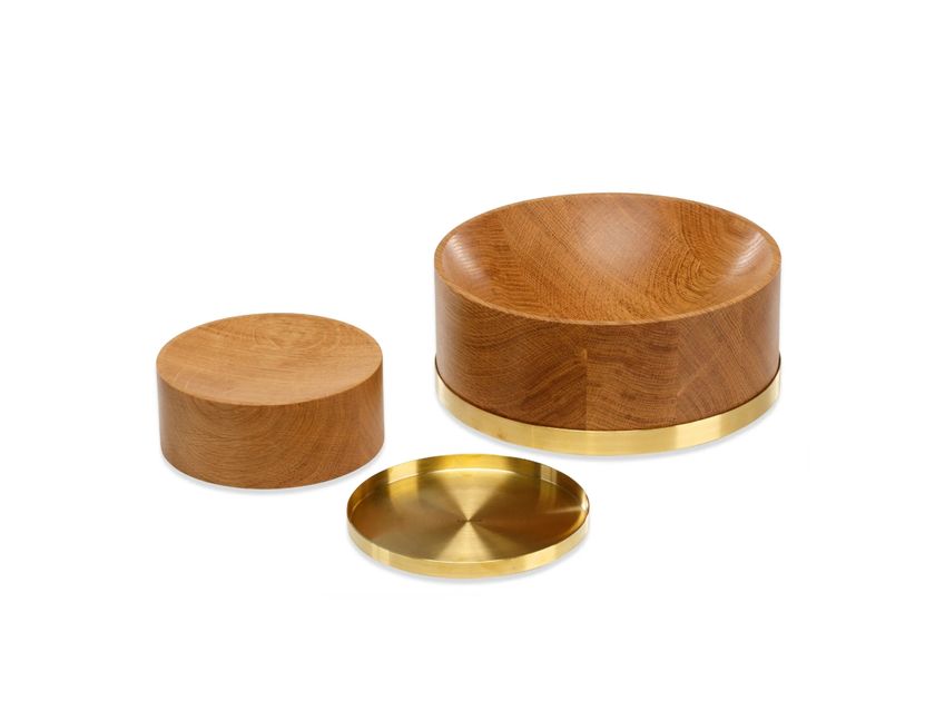 favius
DEN
Solid wood centerpiece