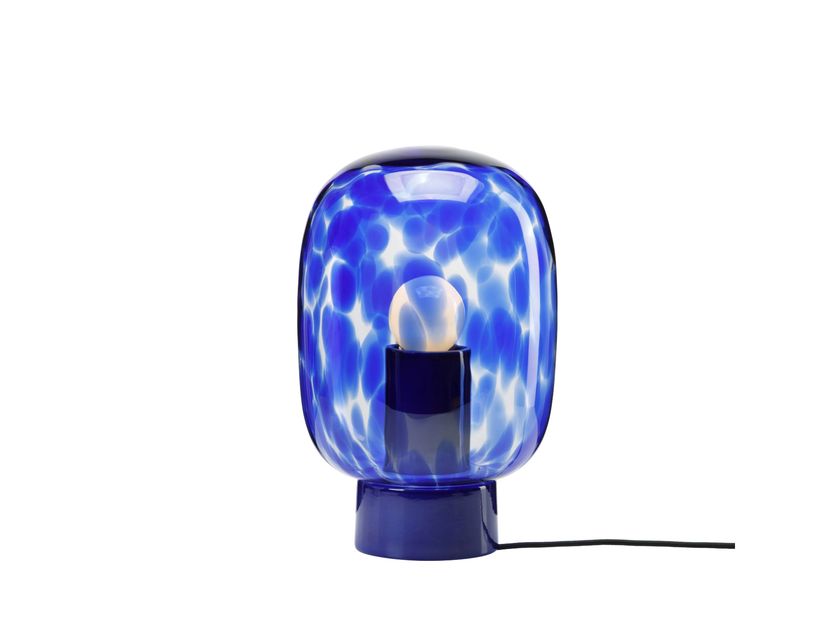 favius
FLAKES
LED blown glass table lamp
