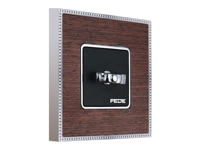 FEDE
BELLE ÉPOQUE WOOD
Brass switch range
