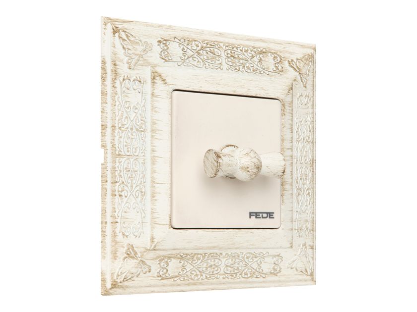 FEDE
PROVENCE GRANADA
Brass switch range