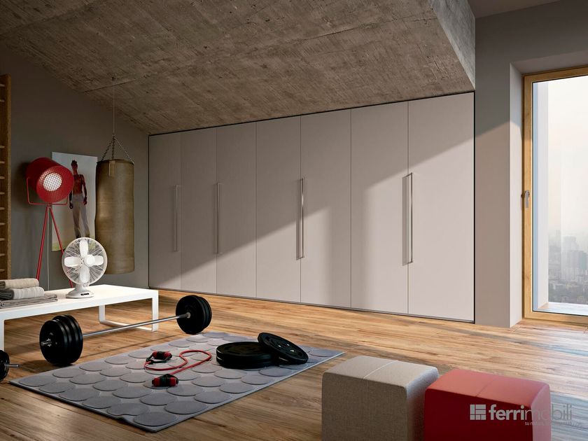 Ferrimobili
COMPOSITION 32
Scalable attic wardrobe