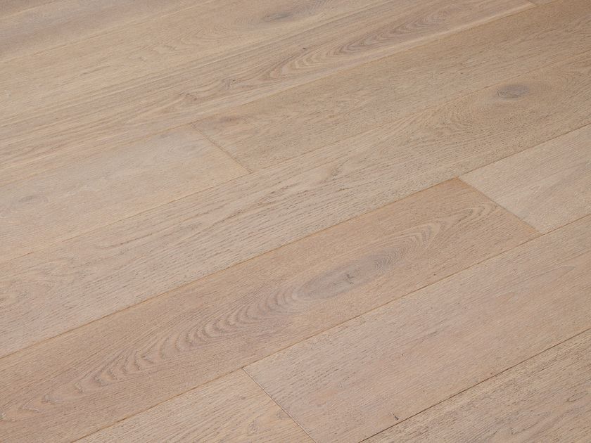 Fiemme Tremila
ARGENTO
Biocompatible three-layer wood floors