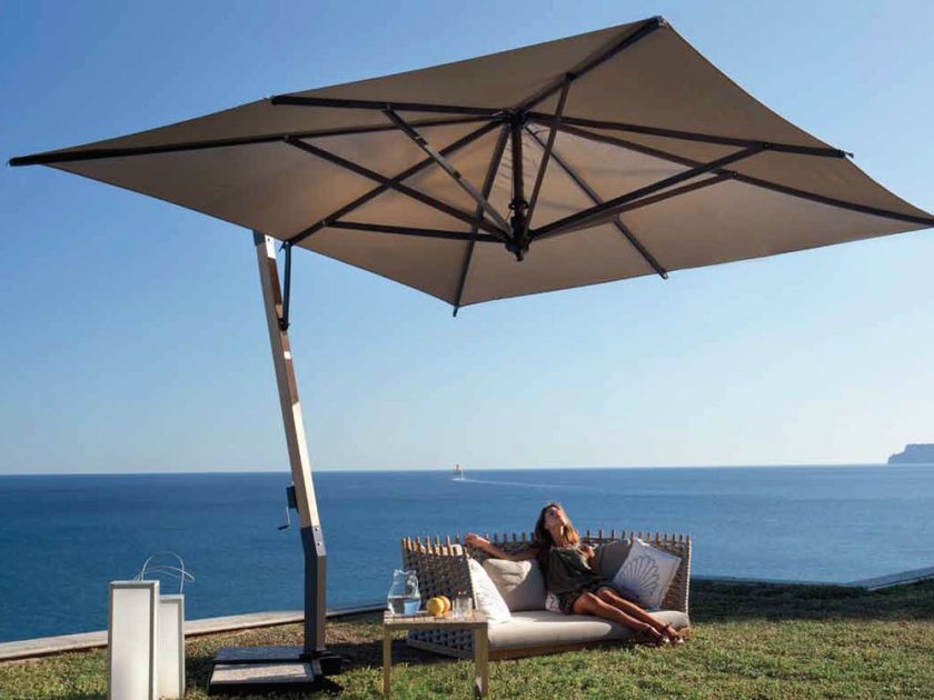 FIM
CAPRI
Offset wooden Garden umbrella
