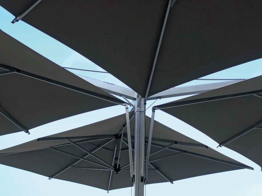 FIM
QUADRUPLO
Square multiple aluminium Garden umbrella