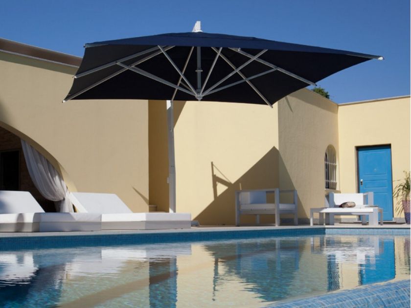 FIM
SINGOLO
Square aluminium Garden umbrella