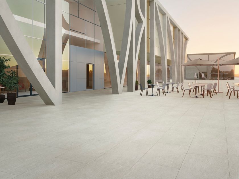 FMG
QUARZITE ARGENTO
Indoor/outdoor porcelain stoneware wall/floor tiles with stone effect