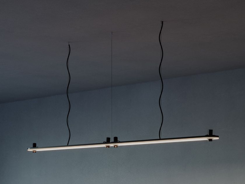 Folio
PHASE
Dimmable LED aluminium pendant lamp with adjustable spotlights