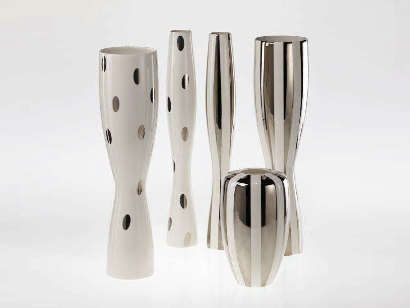 Fos Ceramiche
ANTITHESIS
Porcelain vase