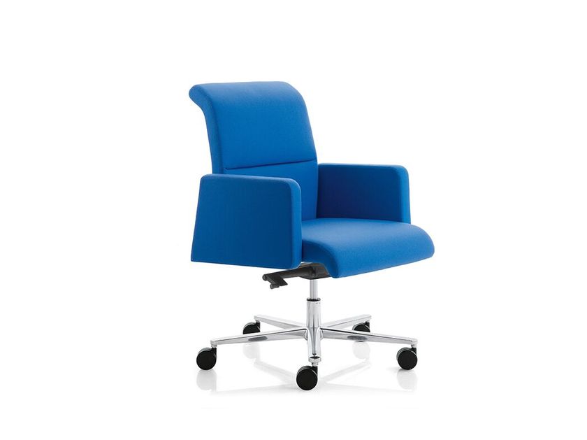 FREZZA
MAX
Leather office chair with armrests