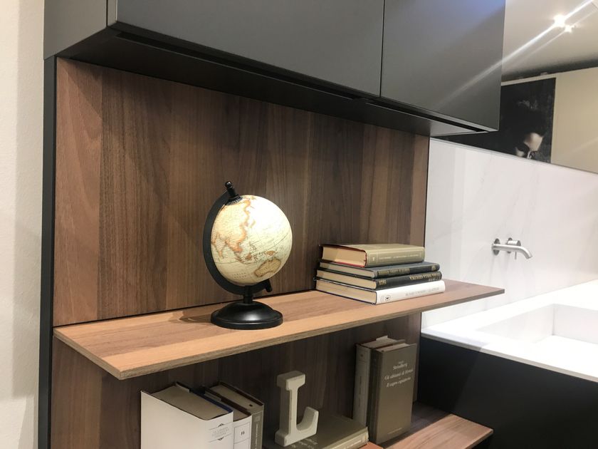 Fundermax
STAR FAVORIT SUPERFRONT
Veneered panel