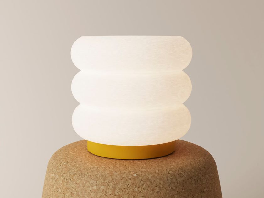 GANTRI
ARGIZARI
LED Polymer table lamp with dimmer