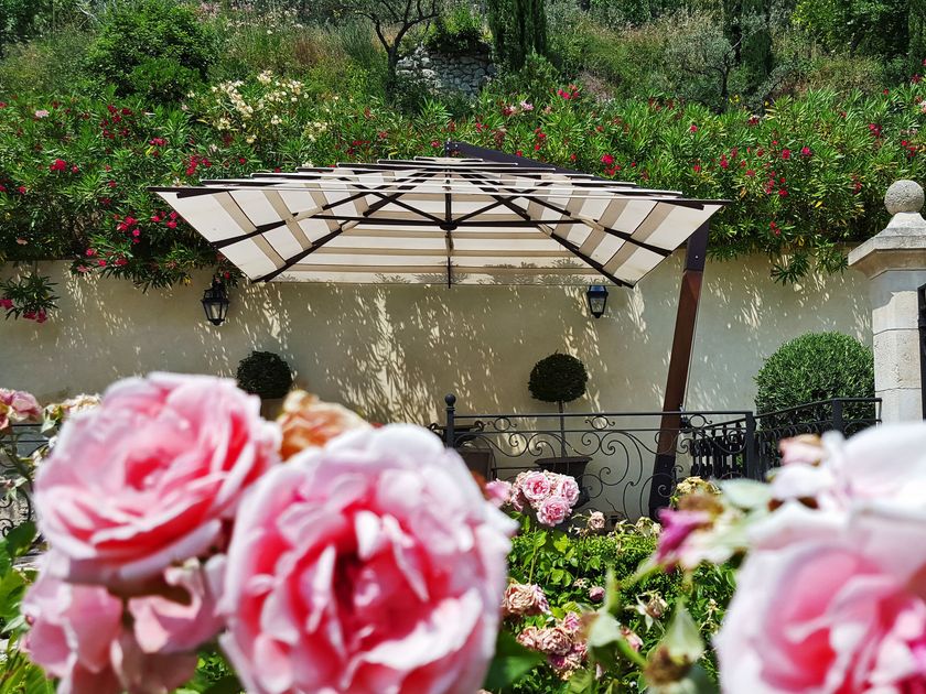 Gardenart
SIRIO
Adjustable offset iroko Garden umbrella